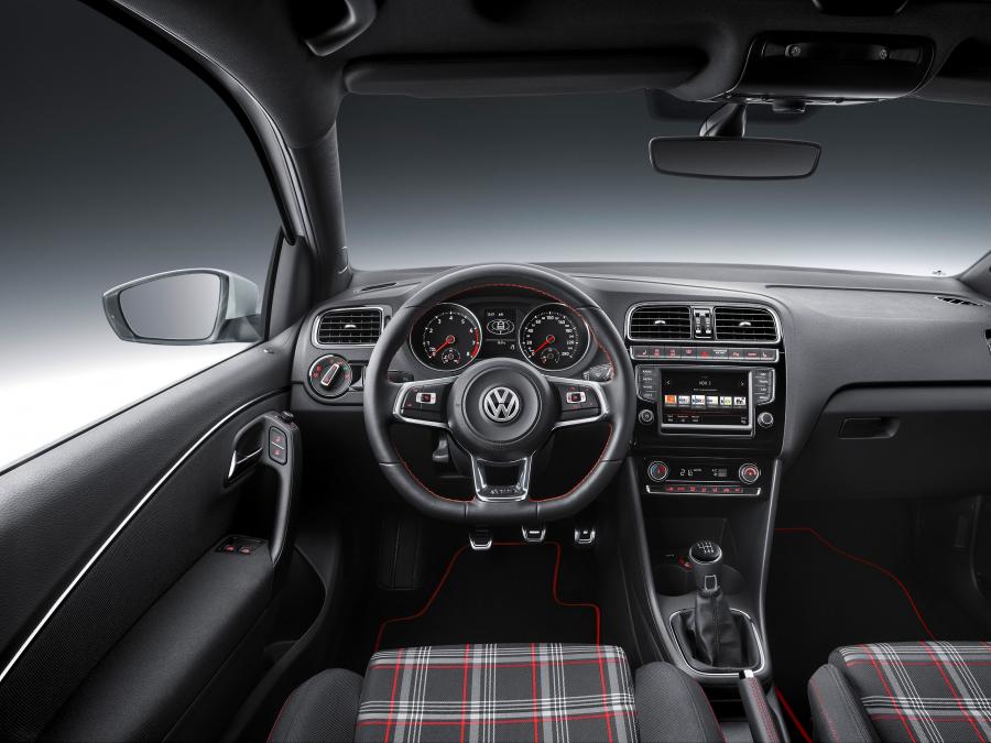  Volkswagen Polo GTi 3-Door 2014 года  (фото 13 из 13)